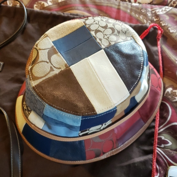 Coach set - Picture 4 of 8